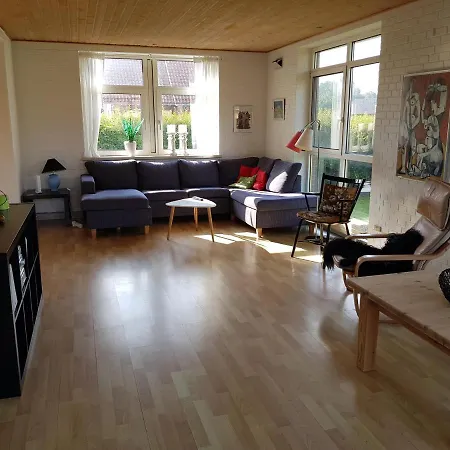 Hus Til Stor Familie * Bredebro