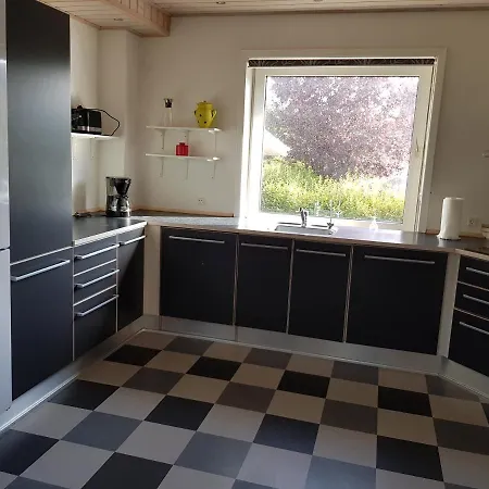 Hus Til Stor Familie Holiday home Bredebro